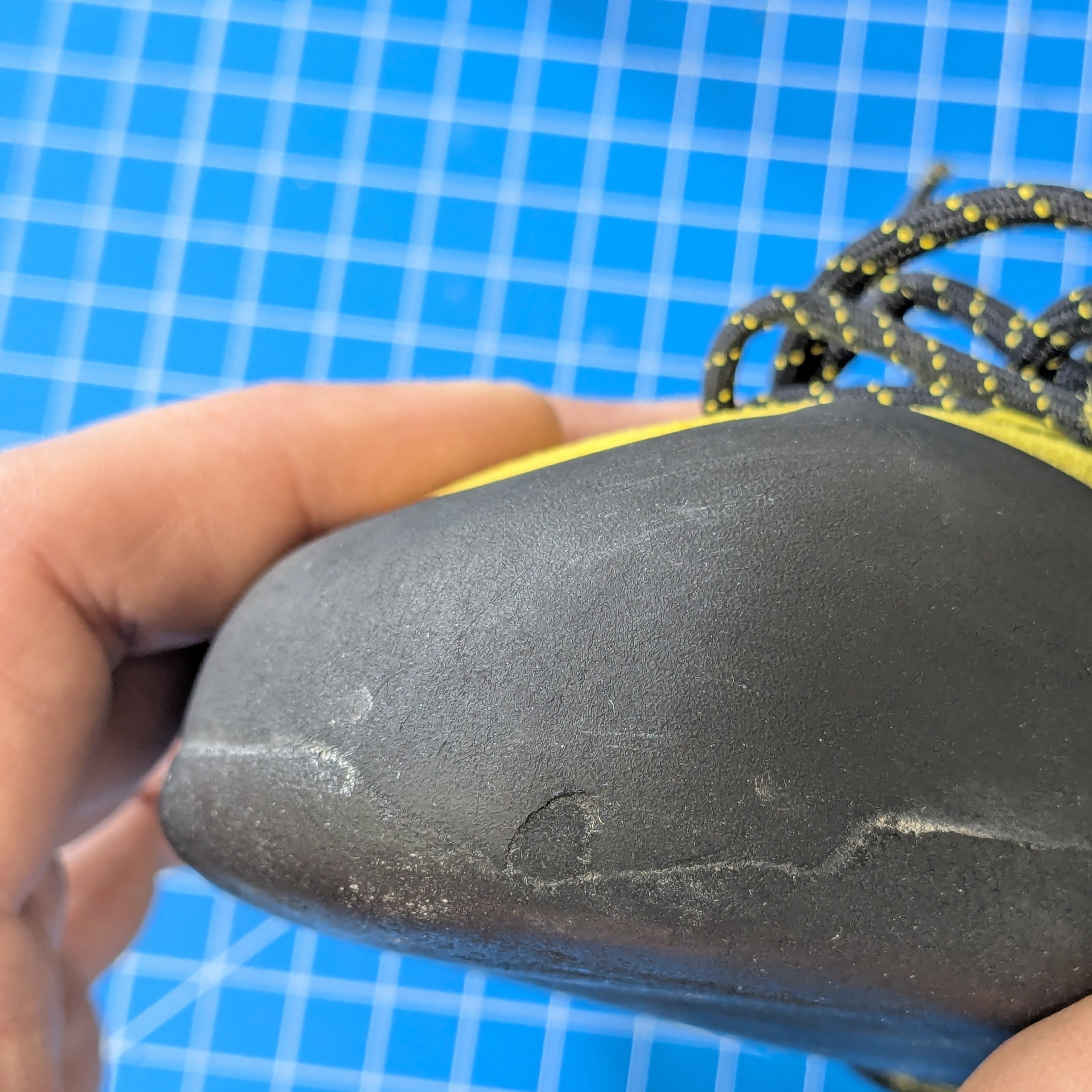 Ok condition toe — side
